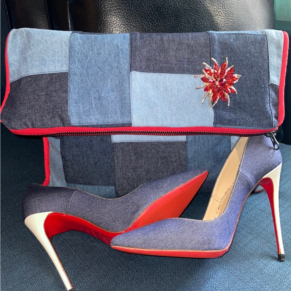 RED HANDBAG CLUTCH